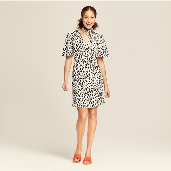 Dresses & Skirts - Mossimo - Black & White spotted dress